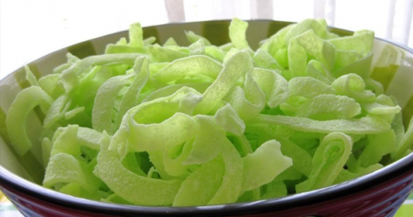 Cách làm mứt dừa lá dứa